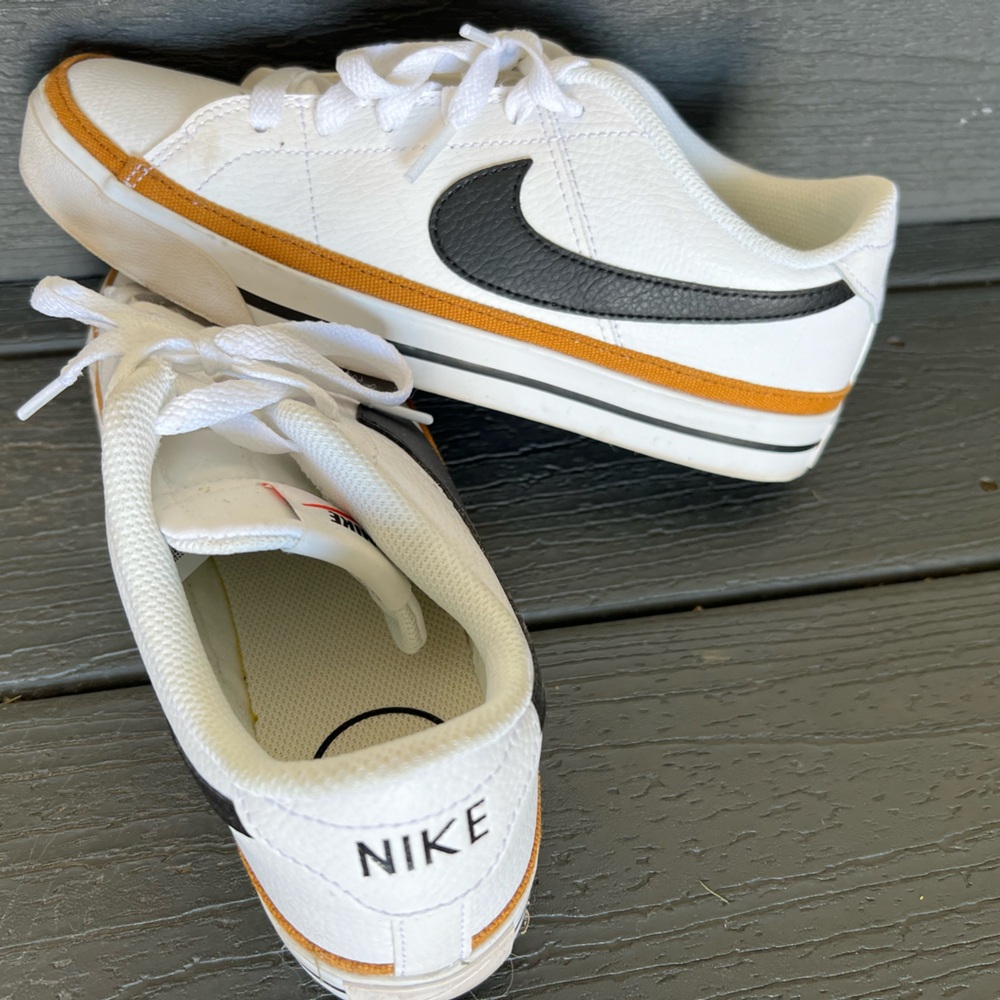 Nike Court size 8.5